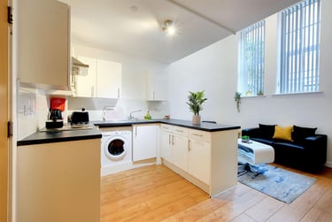 1 bed studio, Oxford Street, City Centre, Leicester, LE15XA - Image 10
